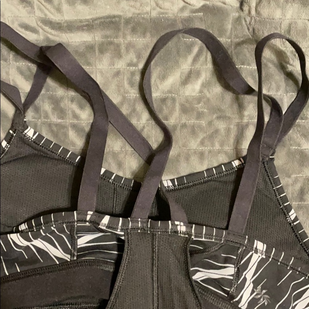 Athleta workout top - Picture 2 of 3